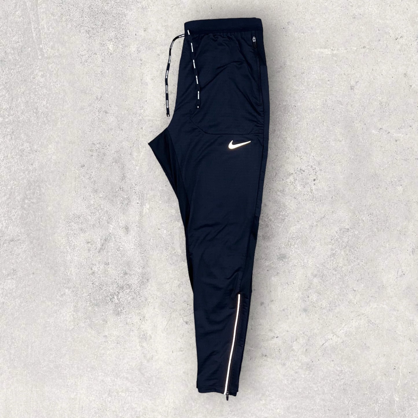 NIKE MILER SS DYE OPTI YELLOW / PHENOM ELITE BLACK PANTS
