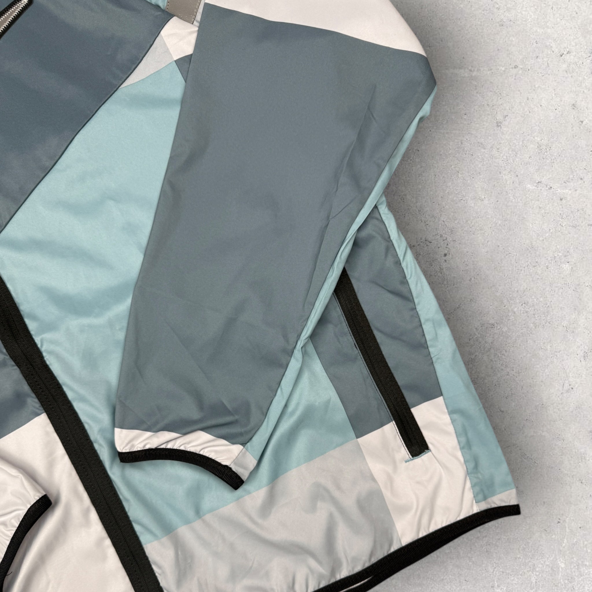 NIKE EXCLUSIVE PATCHWORK JACKET - BLUE