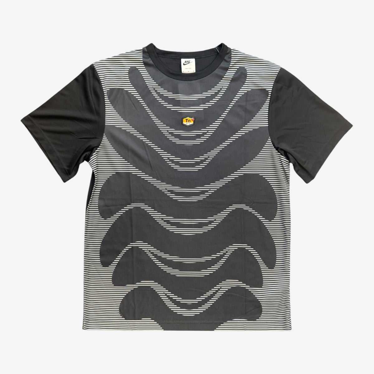 NIKE TUNED TN T-SHIRT - BLACK/WHITE