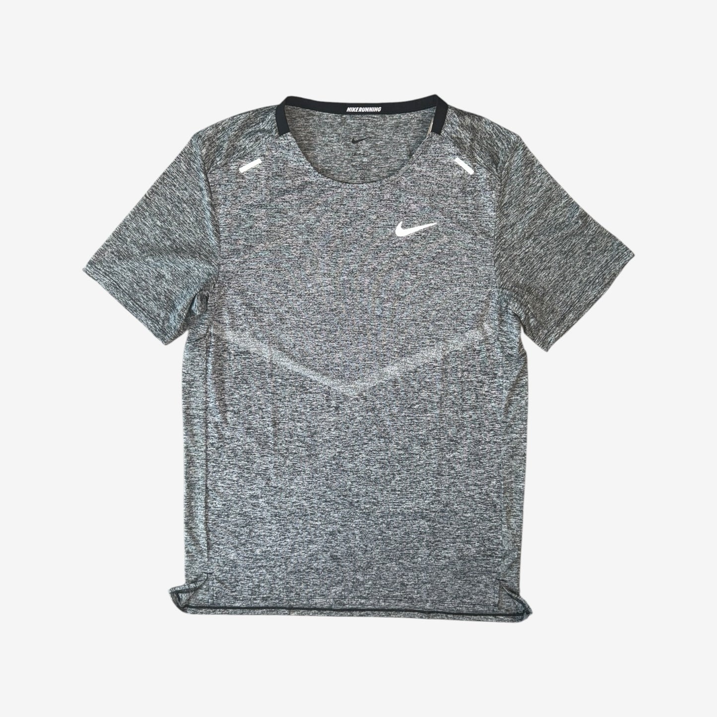 NIKE RISE 365 T-SHIRT / CHALLENGER SHORTS - BLACK/HEATHER