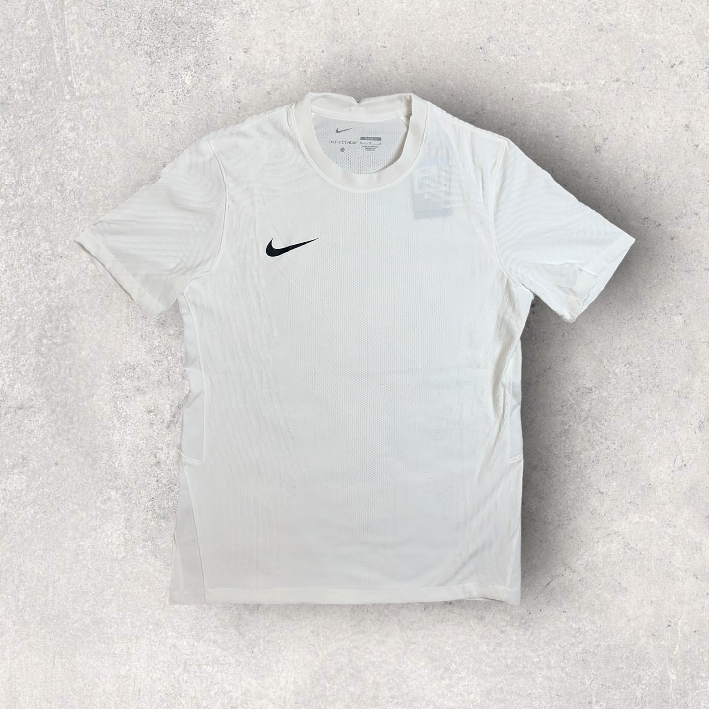 NIKE VAPOURKNIT T-SHIRT - WHITE