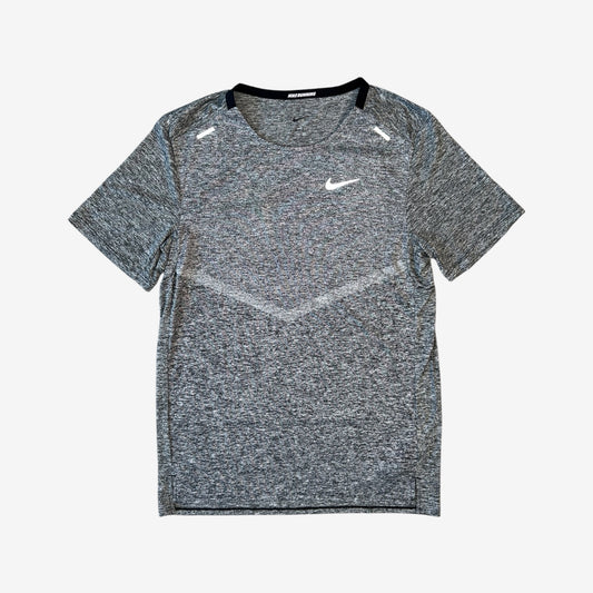 NIKE RISE 365 T-SHIRT - BLACK/HEATHER