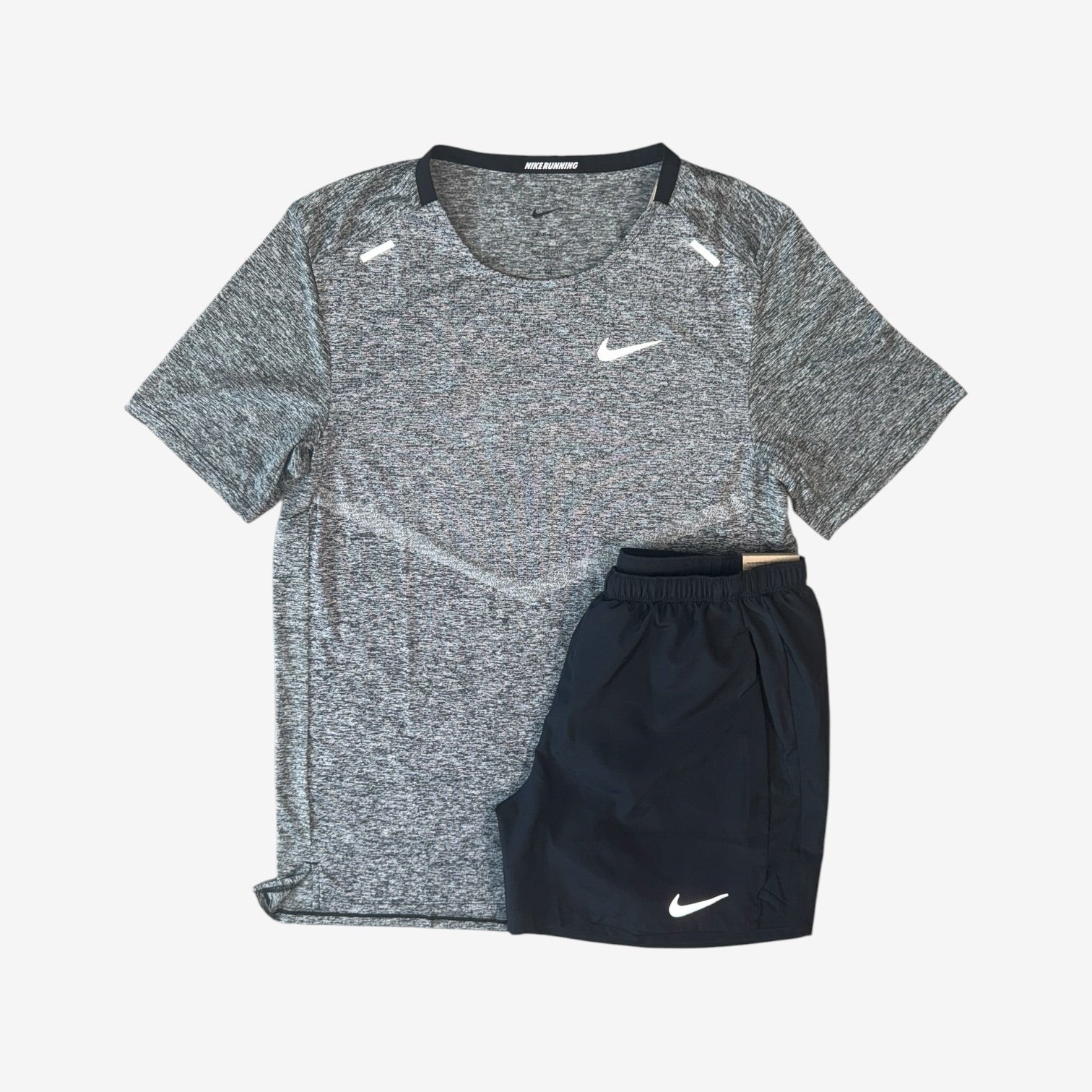 NIKE RISE 365 T-SHIRT / CHALLENGER SHORTS - BLACK/HEATHER