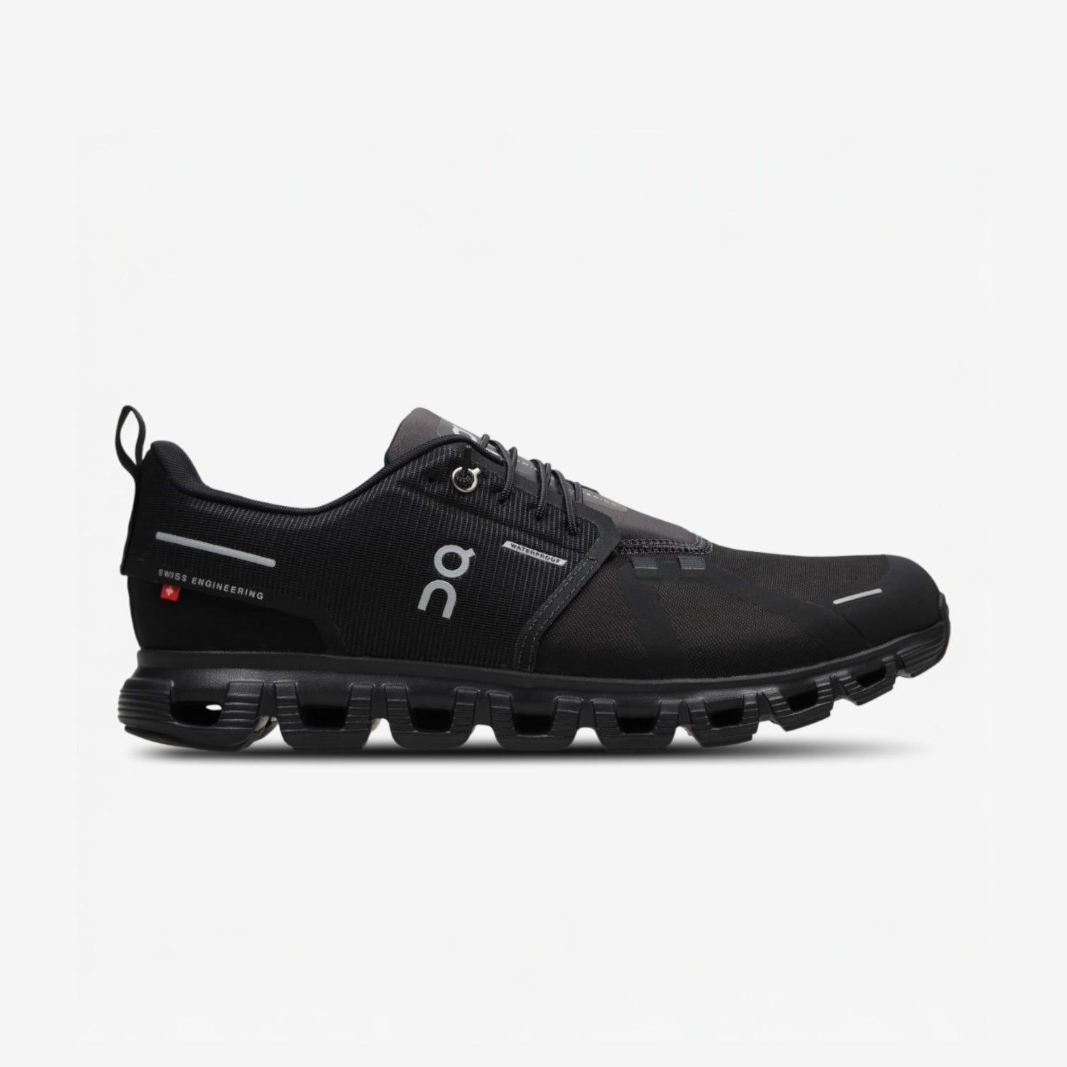 ON RUNNING CLOUD 6 - TRIPLE BLACK