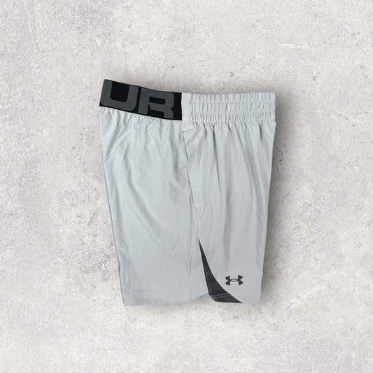 UNDER ARMOUR WOVEN SHORTS - GREY
