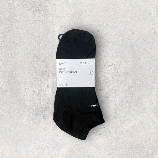 NIKE PERFORMANCE LIGHTWEIGHT NO SHOW SOCKS - BLACK