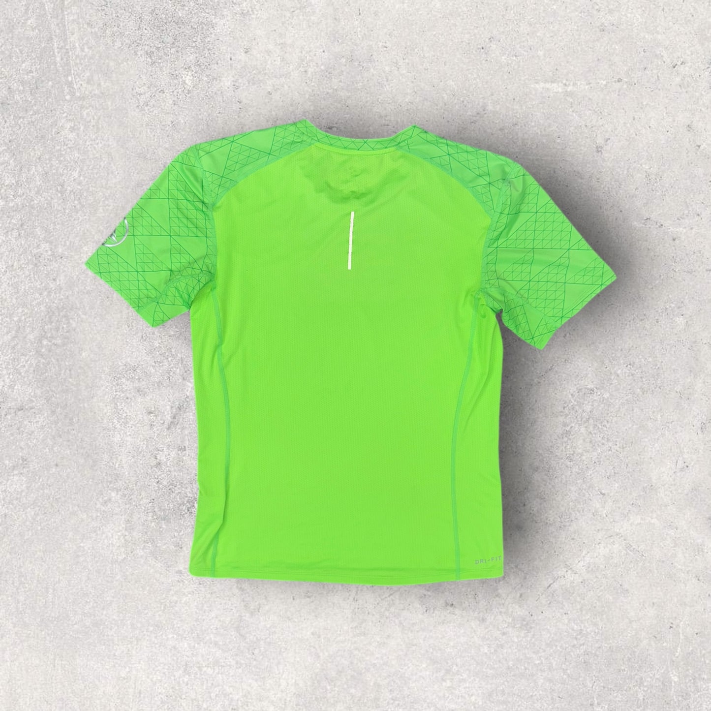 NIKE EXCLUSIVE DRI-FIT T-SHIRT - GREEN
