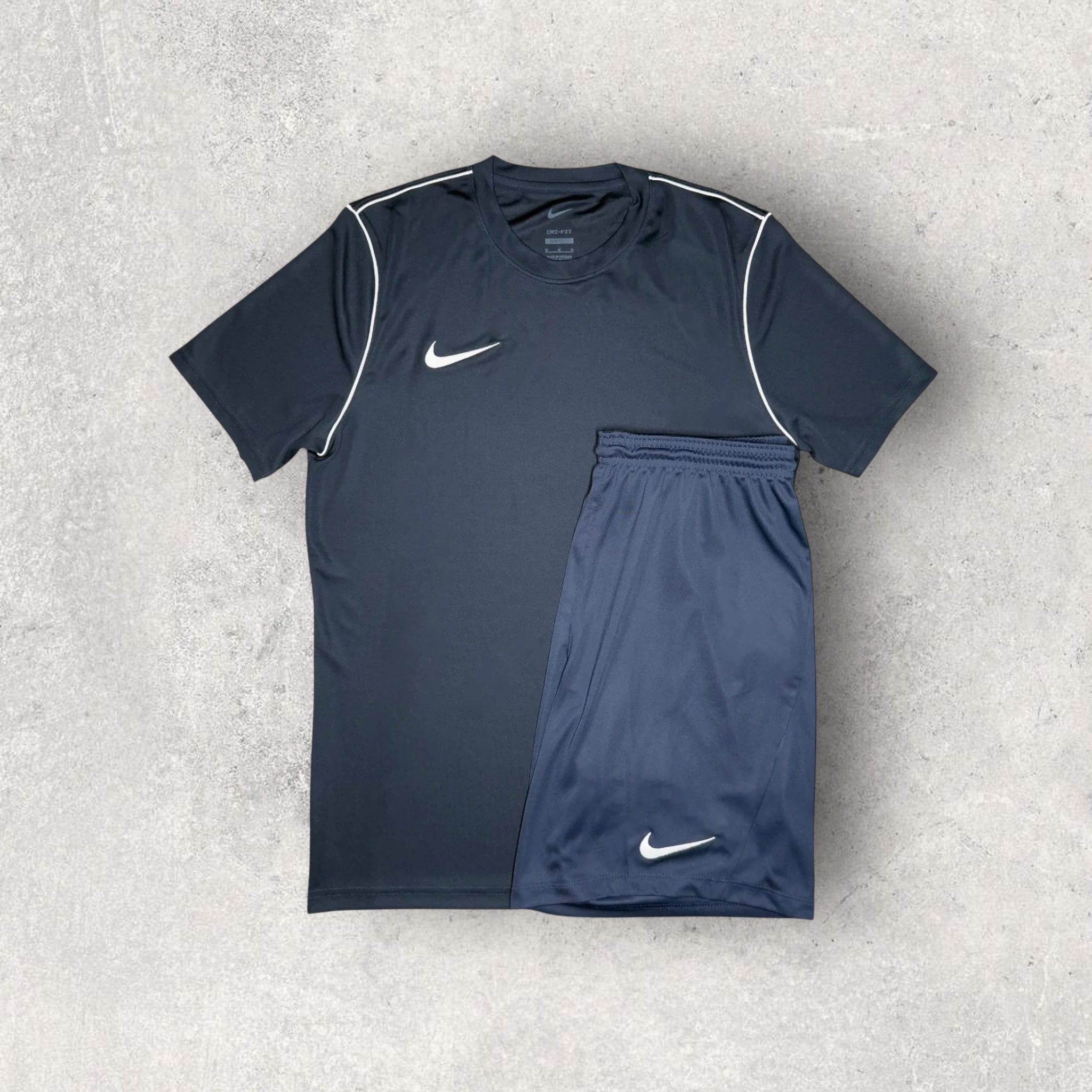 NIKE DRI-FIT SET 2.0 - T-SHIRT & SHORTS - NAVY