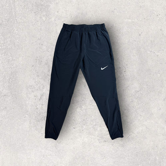 NIKE DRI-FIT CHALLENGER PANTS - BLACK