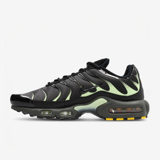NIKE AIR MAX PLUS TN - GREY/BLACK/GREEN