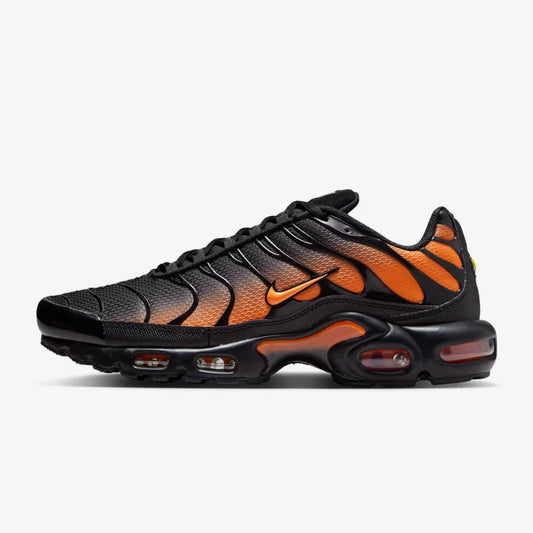 NIKE AIR MAX PLUS TN - BLACK TOTAL ORANGE