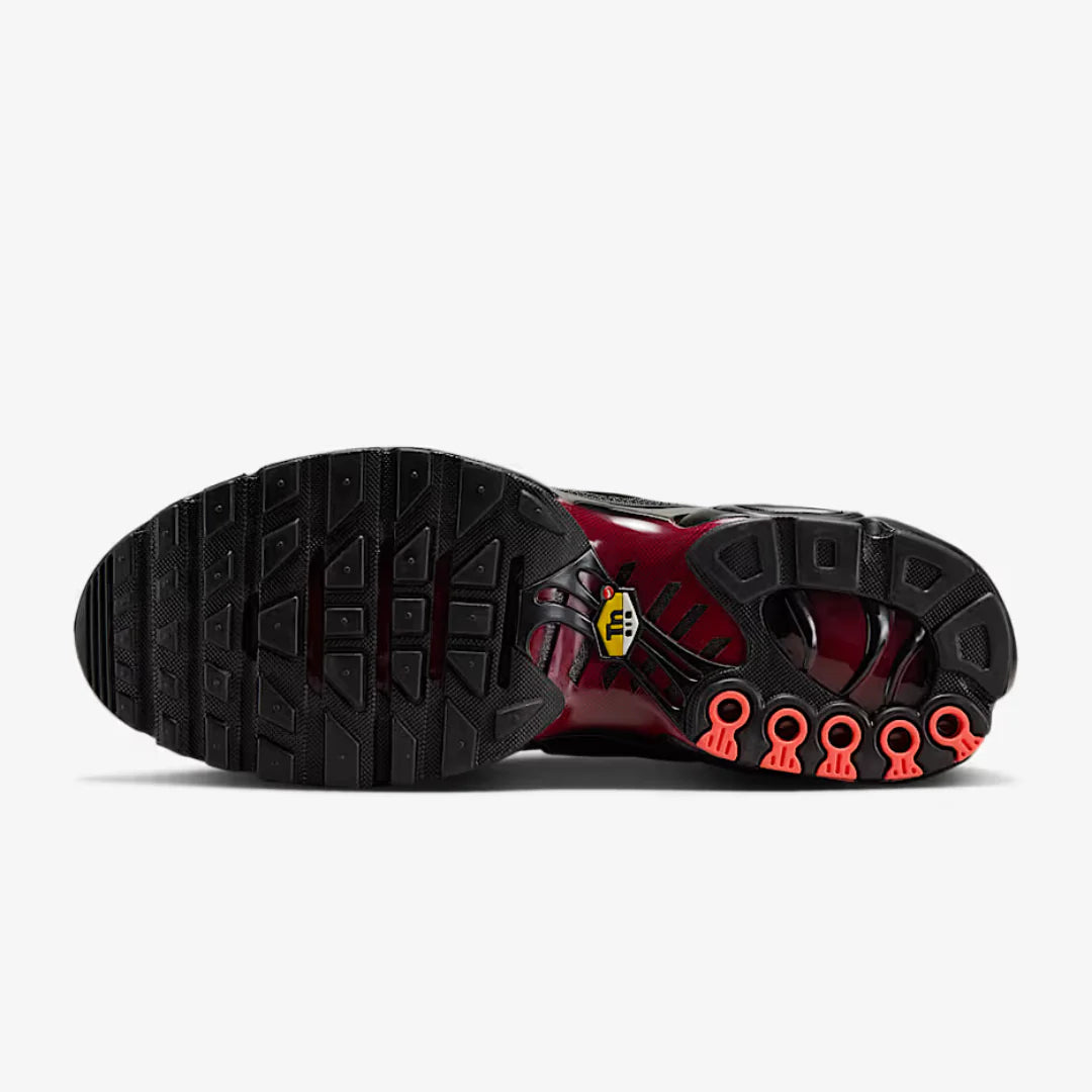 NIKE AIR MAX PLUS TN - BLACK CRIMSON RED