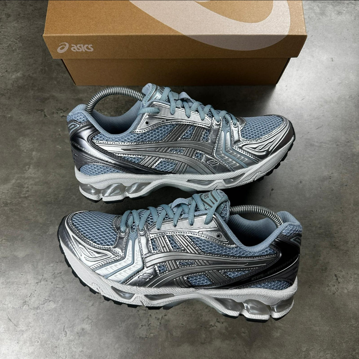 Asics Kayano 14's Dolphin Grey